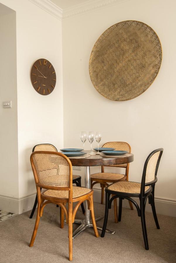 Beautiful, Central, 3 Min Walk From Beach, 2 King Doubles Brighton Kültér fotó