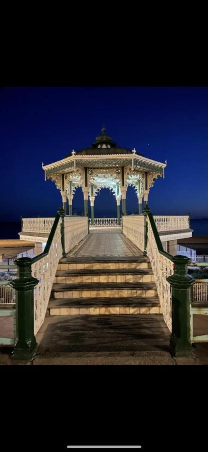 Beautiful, Central, 3 Min Walk From Beach, 2 King Doubles Brighton Kültér fotó