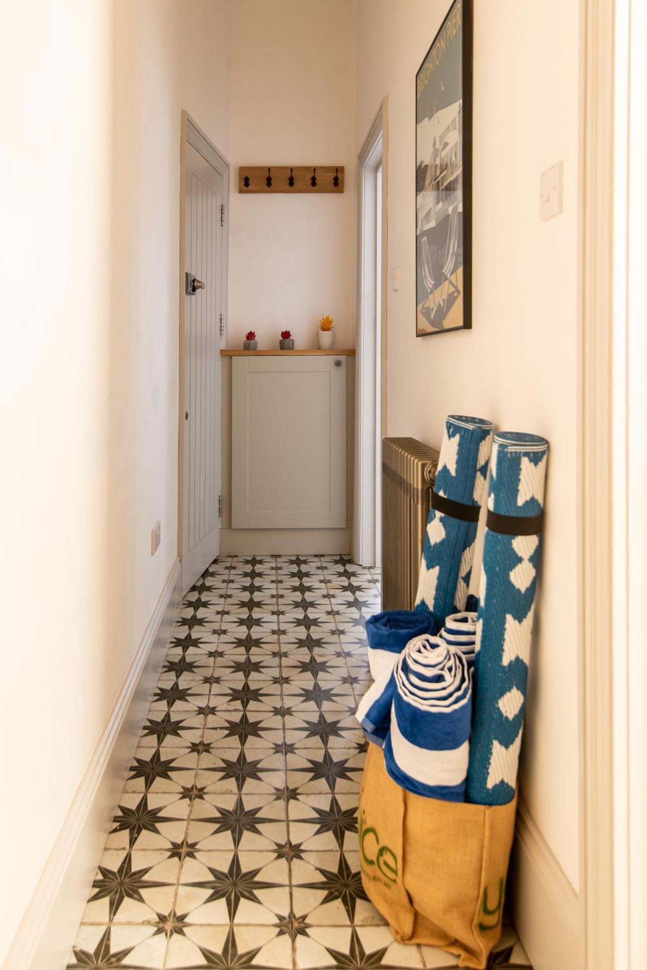 Beautiful, Central, 3 Min Walk From Beach, 2 King Doubles Brighton Kültér fotó